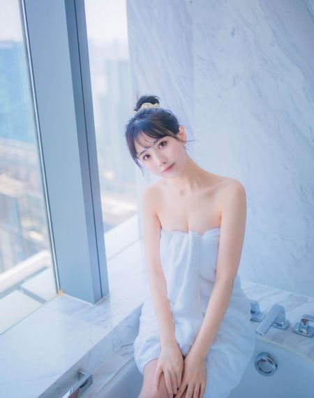 美丽笨女人